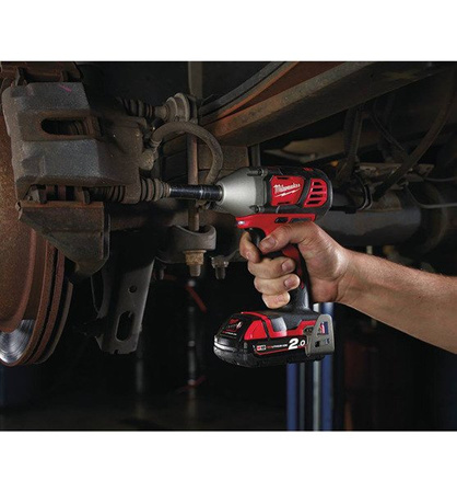 Klucz MILWAUKEE M18 BIW38 - 0