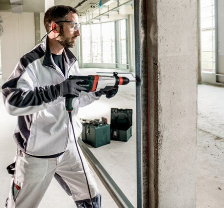 Multimłotek METABO UHEV 2860-2 Quick Set w walizce PVC + zestaw 5 szt wierteł i dłut