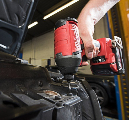 Zakrętarka MILWAUKEE M18 FQID-502X