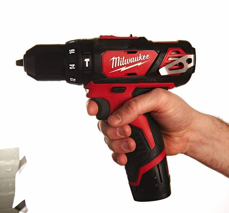 Wiertarko-wkrętarka MILWAUKEE M12 BPD - 402C